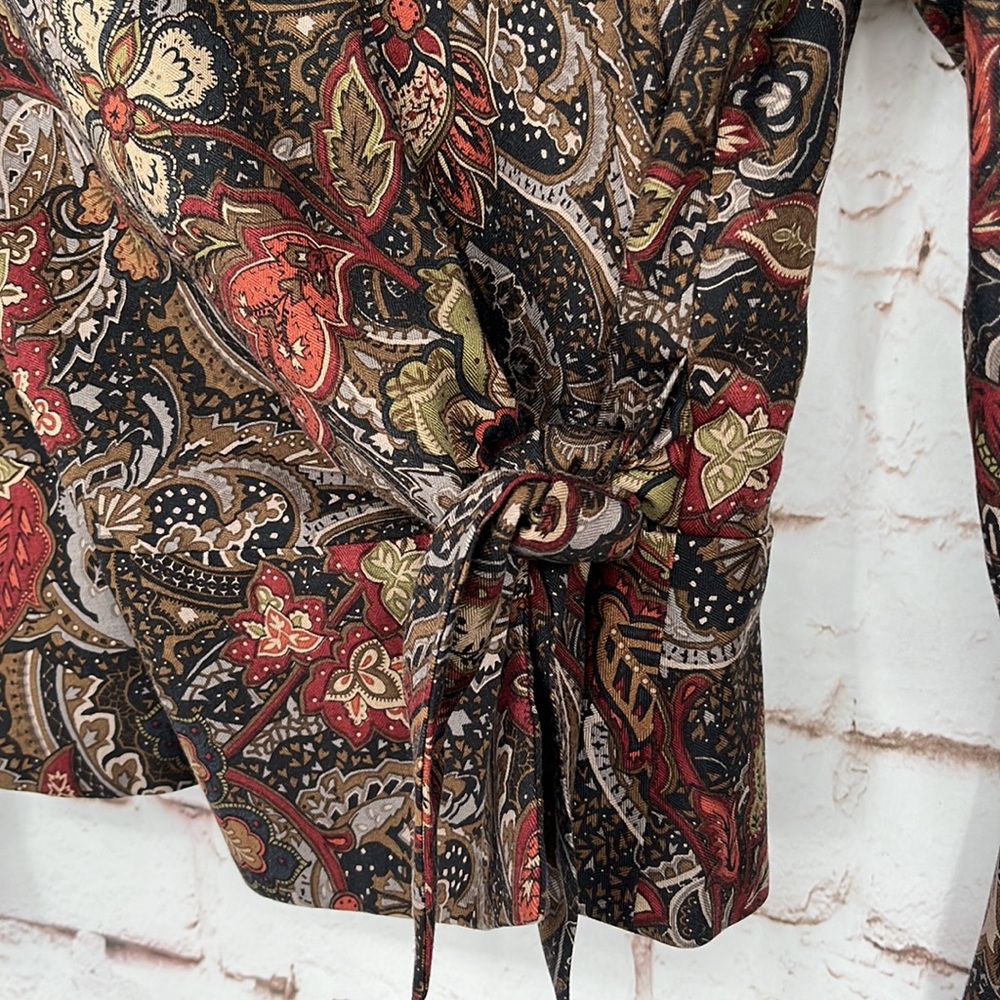 ✨VINTAGE✨David Warren Paisley Wrap Top, Size 6 - Picture 5 of 6